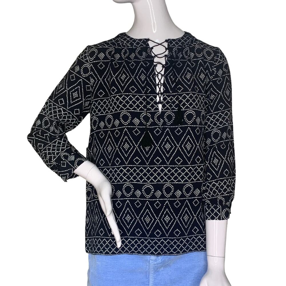 Madewell Boho Top Size XS Black and White Aztec Print Lace Up Long Sleeve